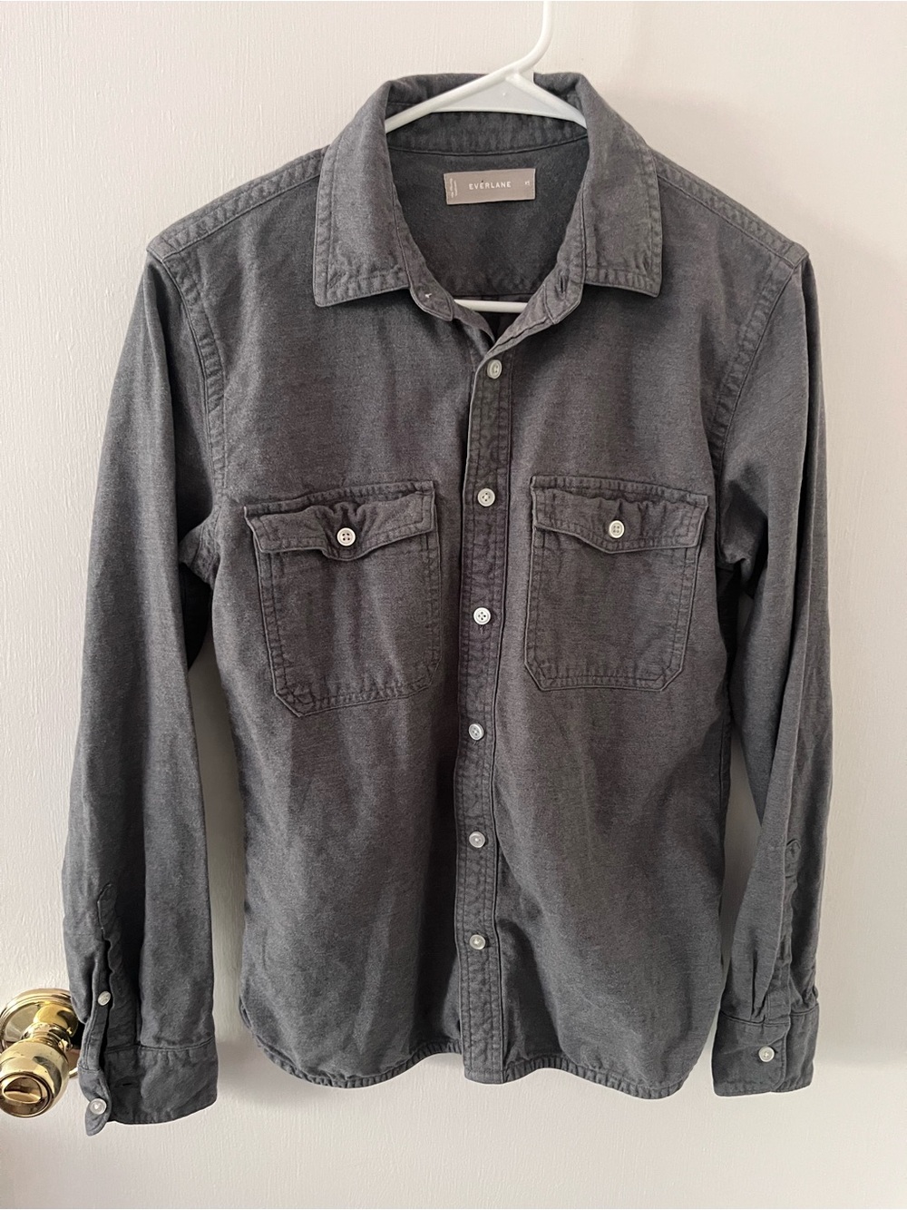 Everlane Men’s Charcoal Gray Work Shirt Front Pockets XS